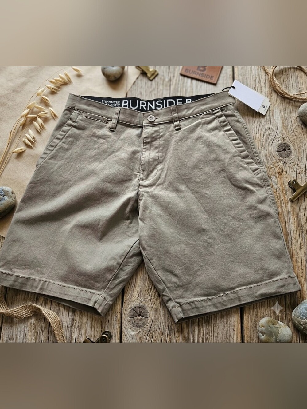 ​Burnside Men's Chino Shorts Size 32 NWT Khaki Tan 8" Inseam Elastic Waist